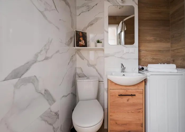 Lägenhet Wola Smocza Pleasant By Bookinghost *